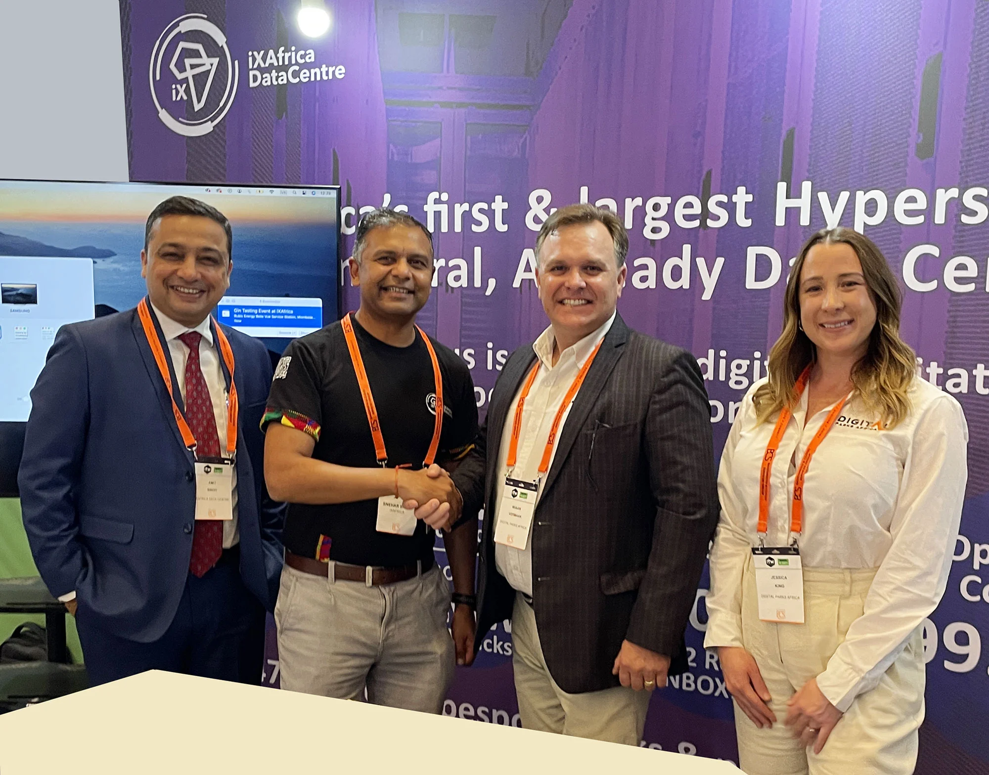 ixafrica and digital parks announcement picture